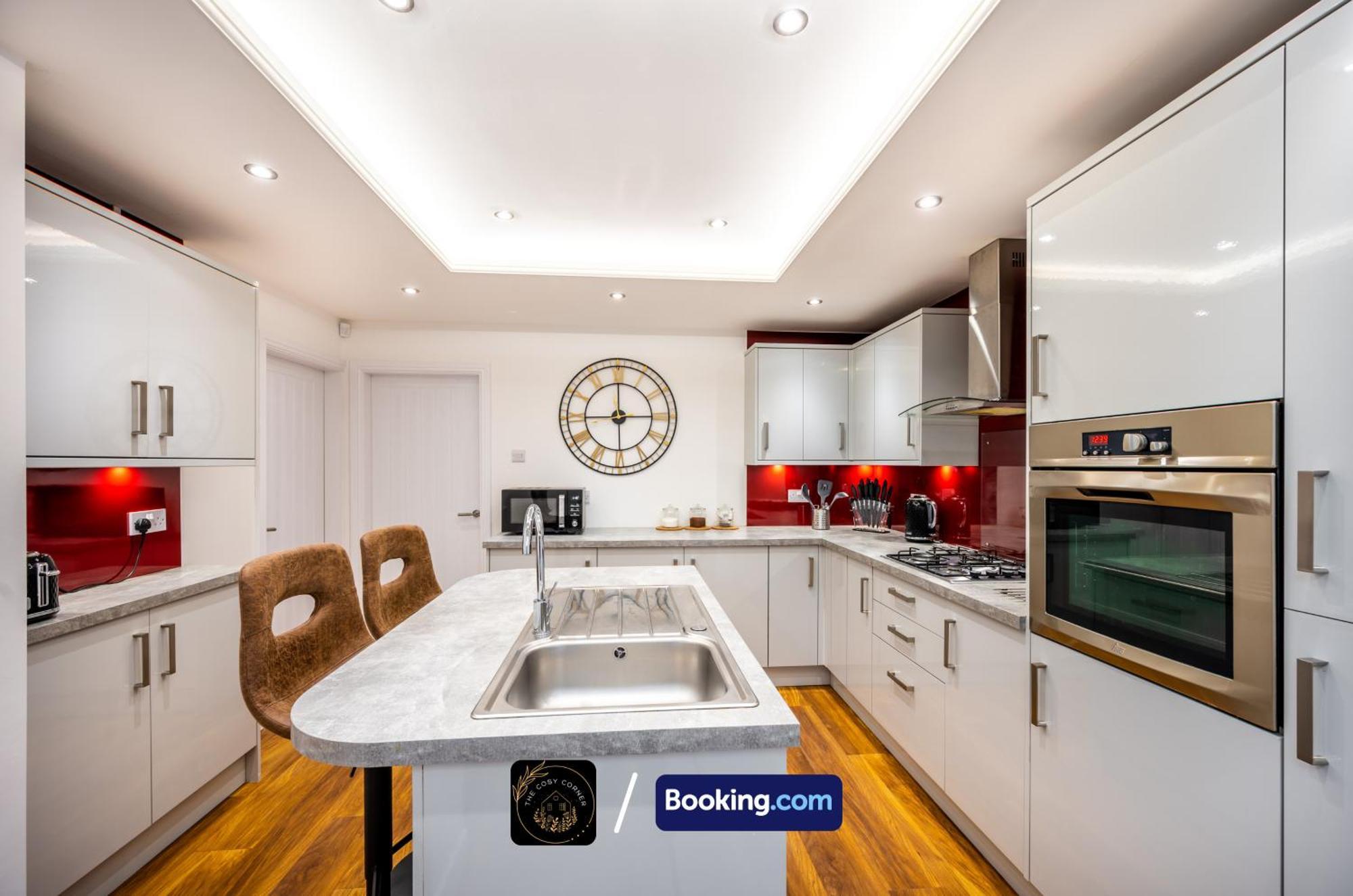 Cosy 3-Bed House, Garden & Free Parking In Stretford Apartman Manchester Kültér fotó