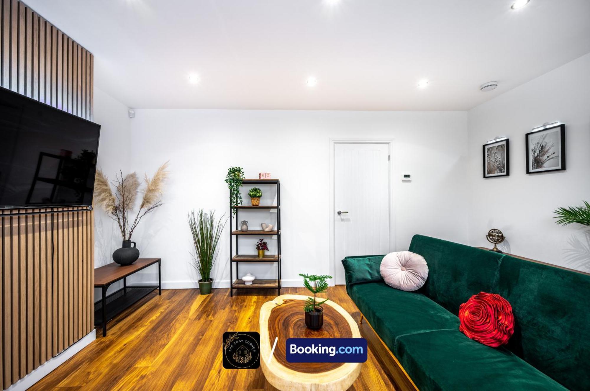 Cosy 3-Bed House, Garden & Free Parking In Stretford Apartman Manchester Kültér fotó