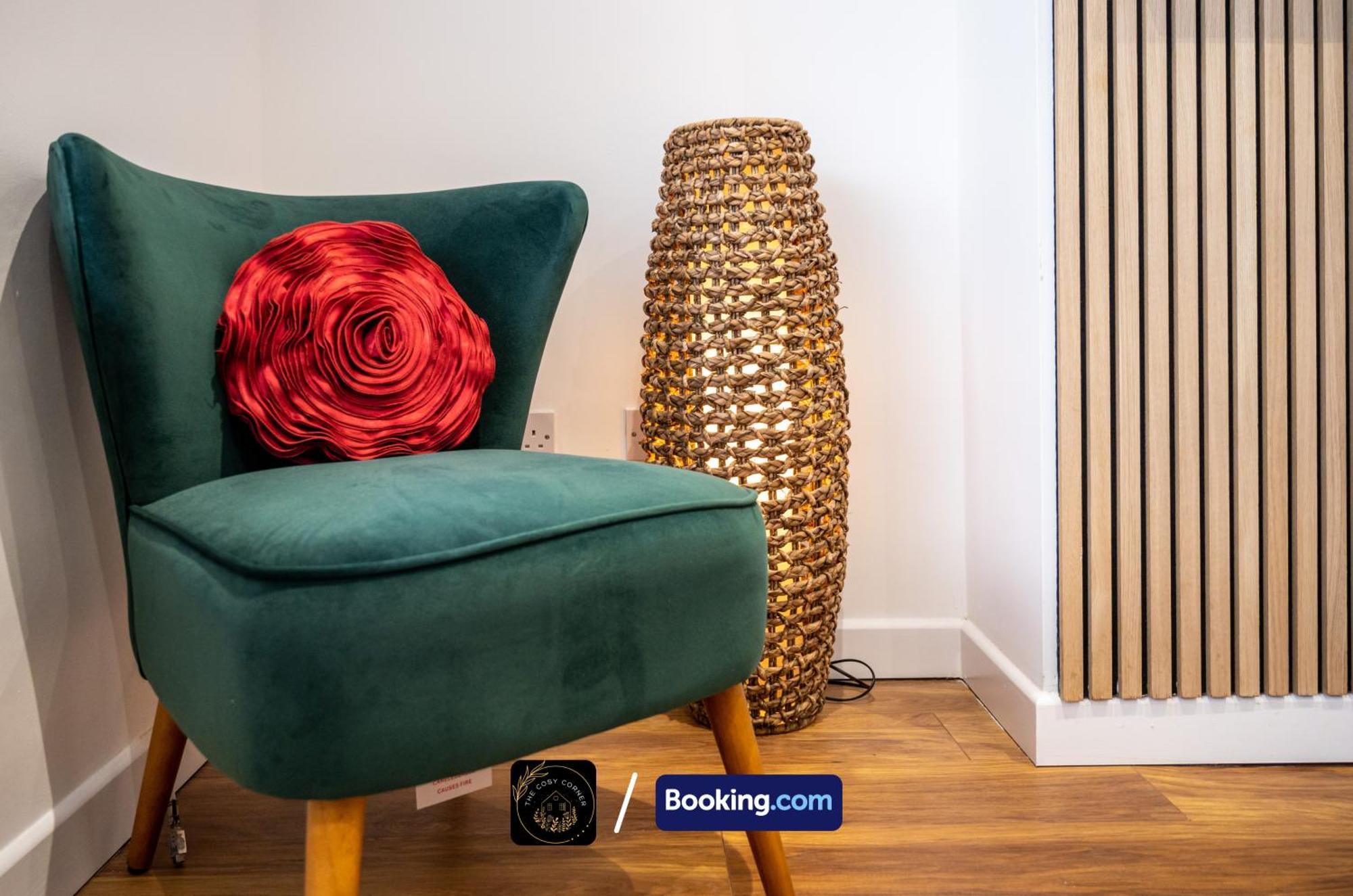 Cosy 3-Bed House, Garden & Free Parking In Stretford Apartman Manchester Kültér fotó