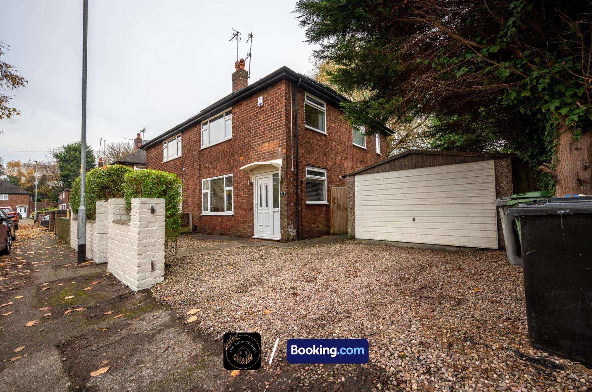 Cosy 3-Bed House, Garden & Free Parking In Stretford Apartman Manchester Kültér fotó
