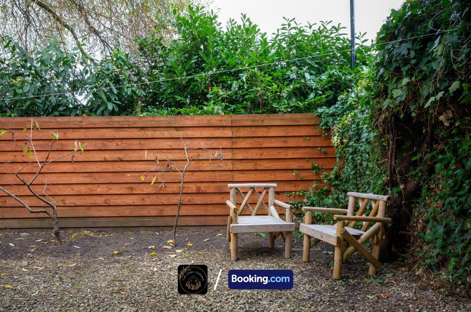 Cosy 3-Bed House, Garden & Free Parking In Stretford Apartman Manchester Kültér fotó